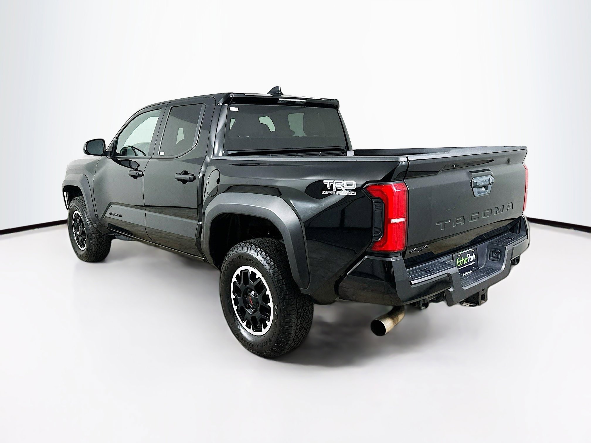 Used 2024 Toyota Tacoma TRD Off-Road image 5