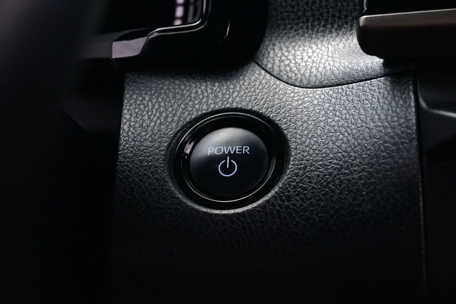 Used 2025 Toyota Camry SE FWD image 23