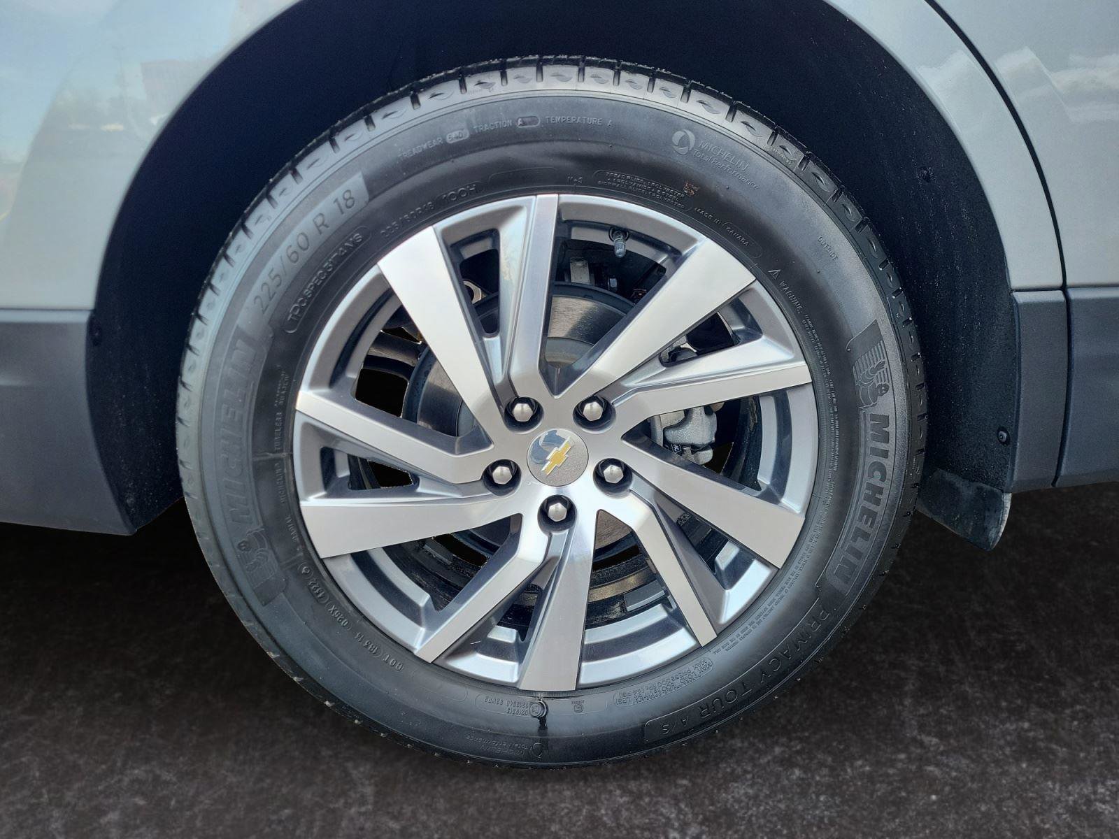 Used 2023 Chevrolet Equinox LT image 28