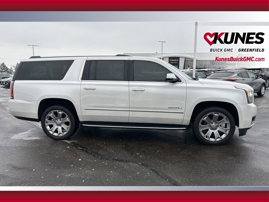 Used 2018 GMC Yukon XL Denali image 4