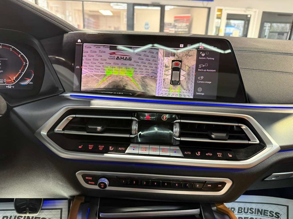 Used 2023 BMW X6 xDrive40i w/ M Sport Package image 17