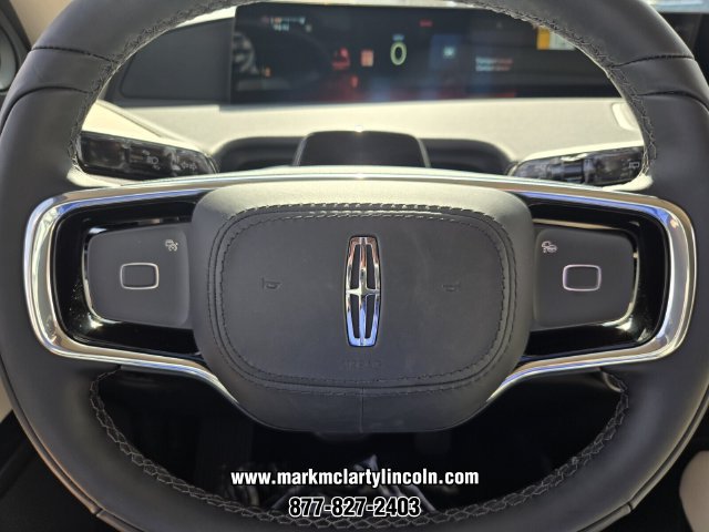 New 2027 Lincoln Navigator Premiere AWD/4WD image 19