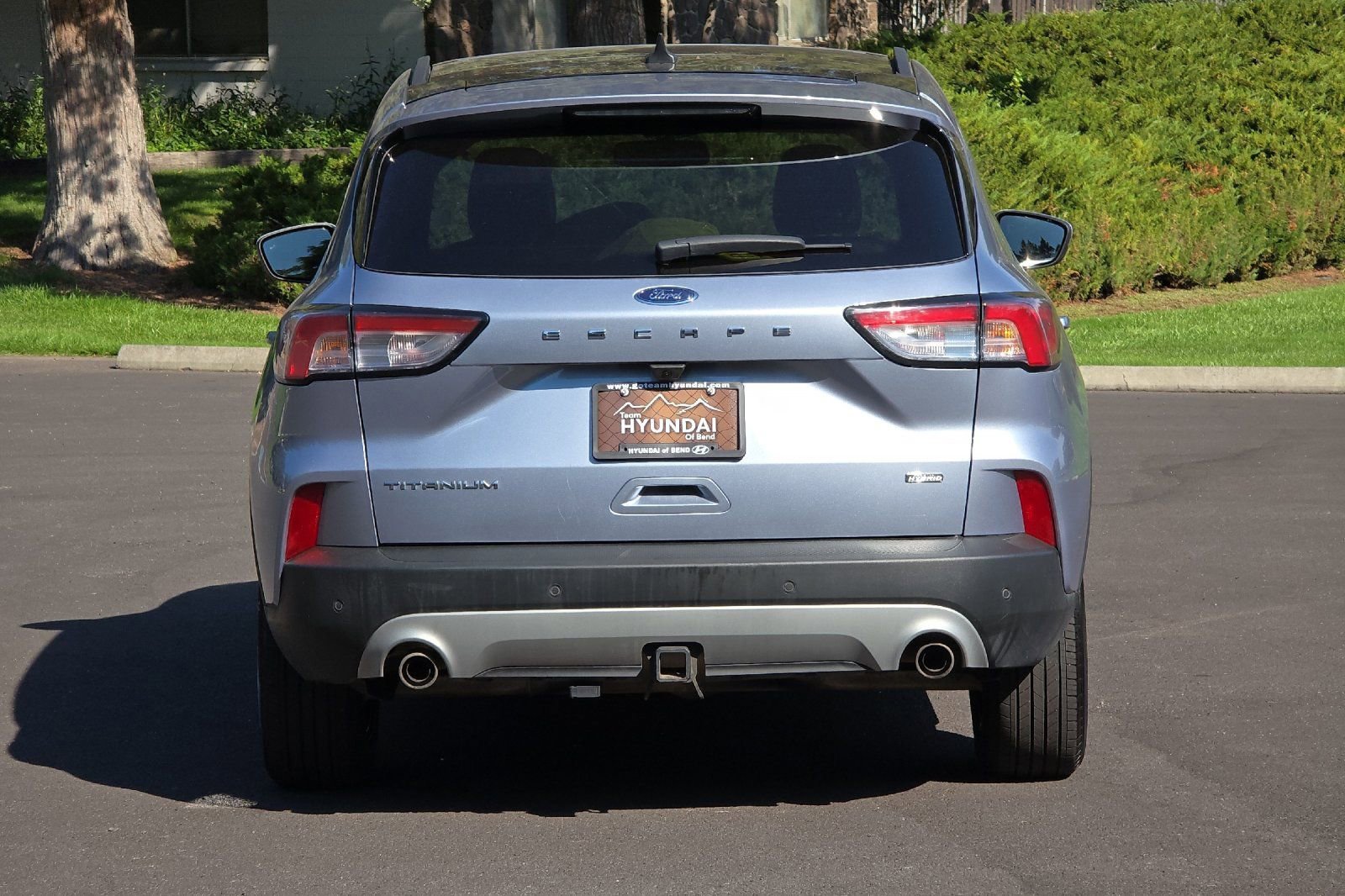 Used 2022 Ford Escape Titanium w/ Class II Trailer Tow Package image 5