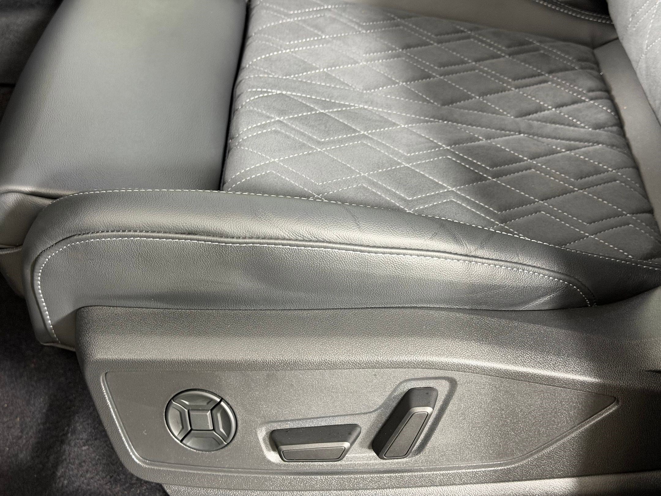New 2026 Audi SQ5 Premium Plus AWD/4WD image 14