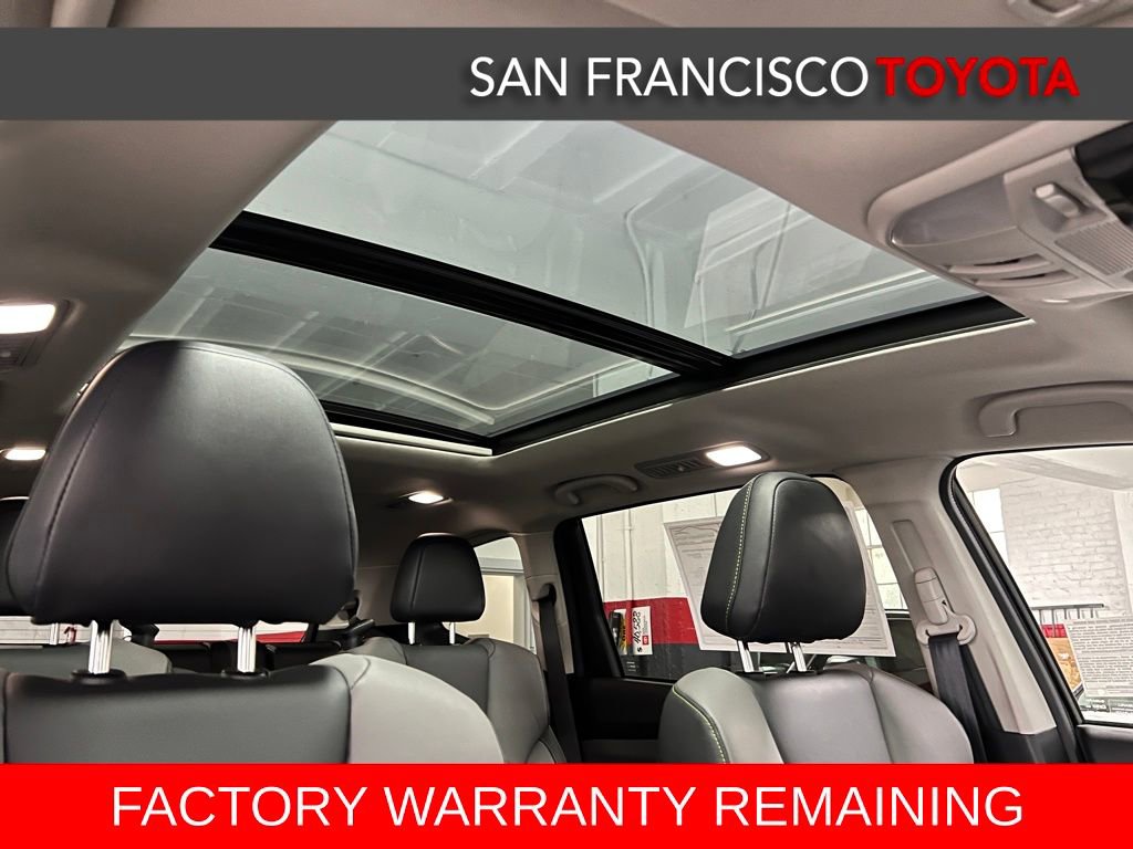 Used 2025 Subaru Ascent Onyx Edition w/ Onyx Package image 23