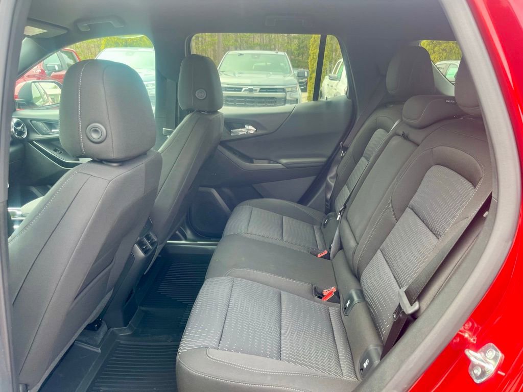 New 2026 Chevrolet Equinox LT w/ Safety and Technology Package AWD/4WD image 23