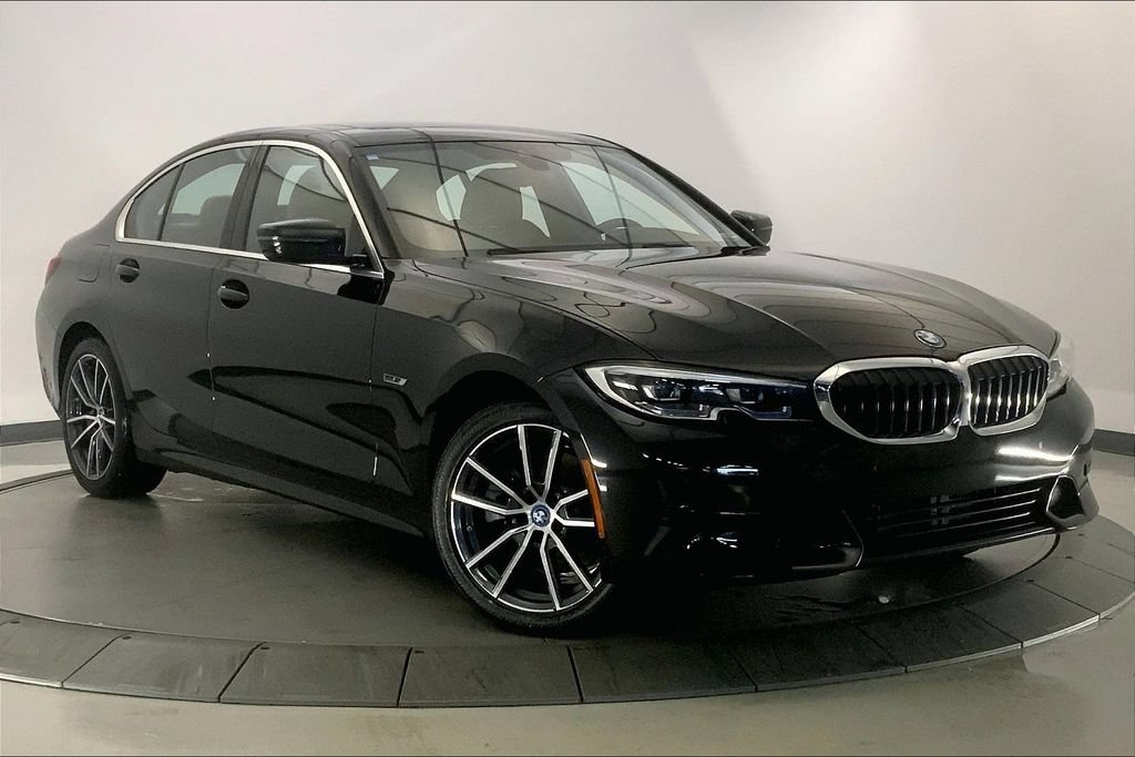 Used 2022 BMW 330e xDrive w/ Premium Package AWD/4WD image 33