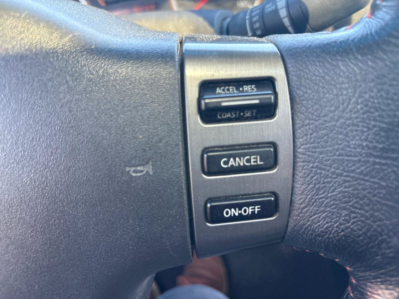 Used 2011 Nissan Titan PRO-4X AWD/4WD image 13