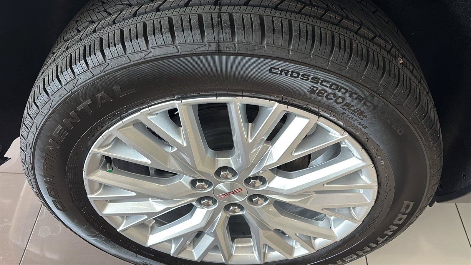New 2026 GMC Acadia Elevation w/ Elevation Premium Package FWD image 7