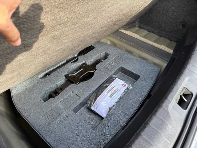 Used 2024 Nissan Altima 2.5 SV image 27