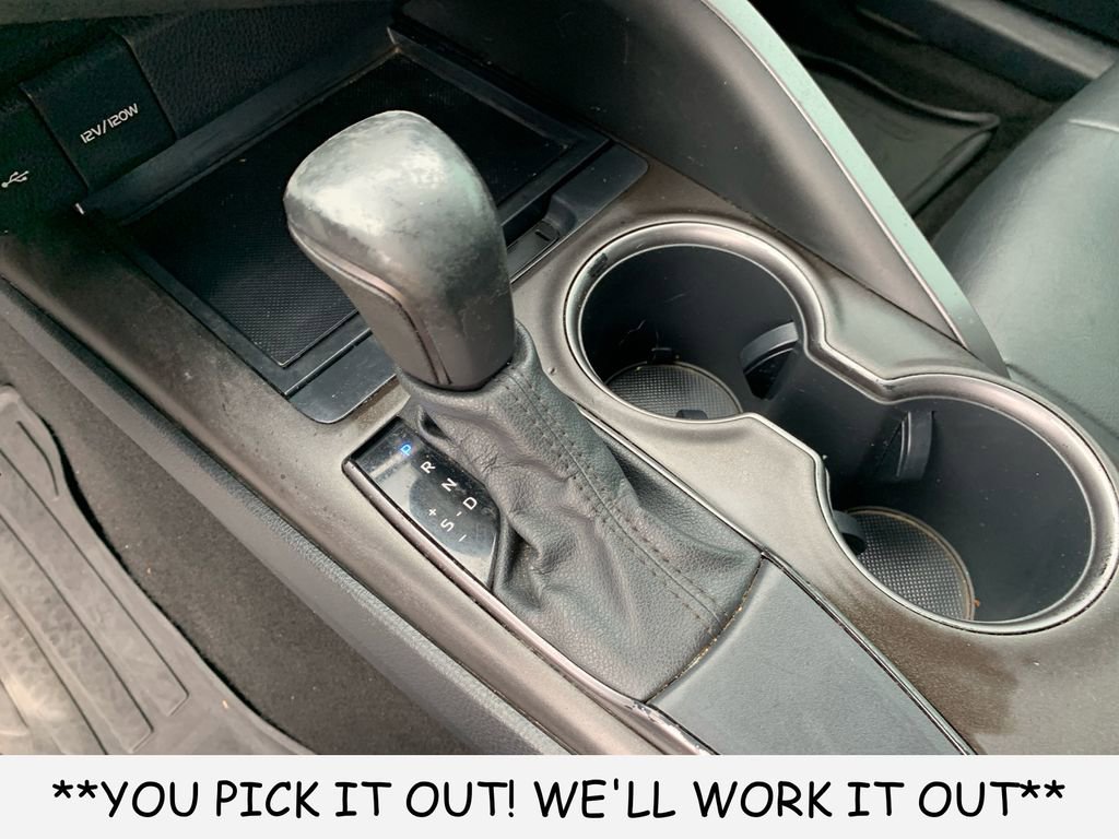Used 2021 Toyota Camry SE FWD image 21