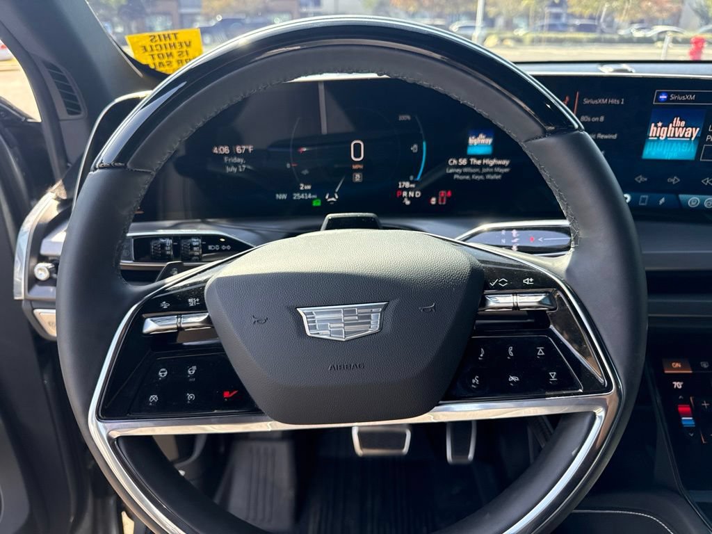 Used 2026 Cadillac Vistiq Luxury AWD/4WD image 5