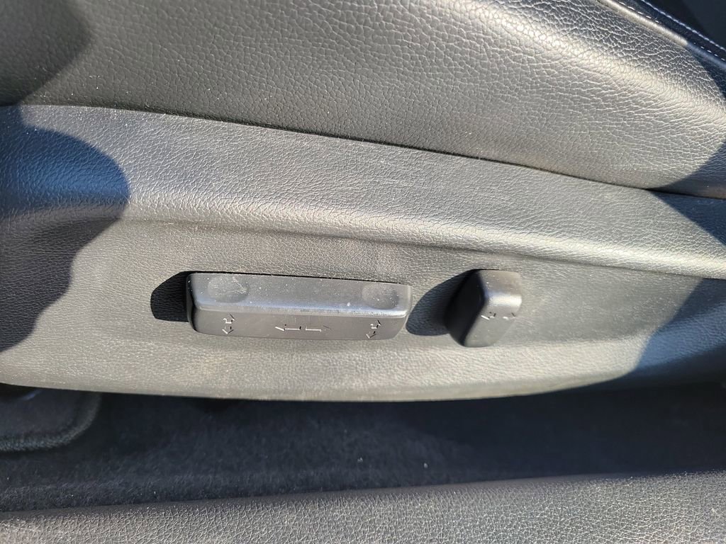 Used 2019 Honda Civic EX-L image 21