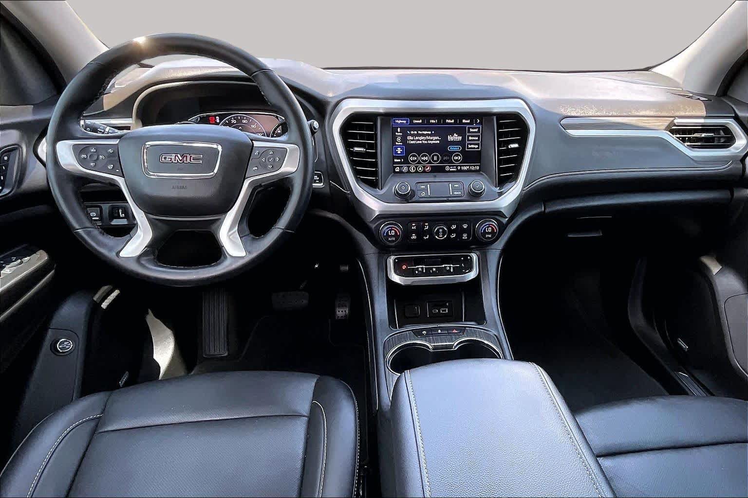 Used 2023 GMC Acadia SLT w/ Technology Package FWD image 15
