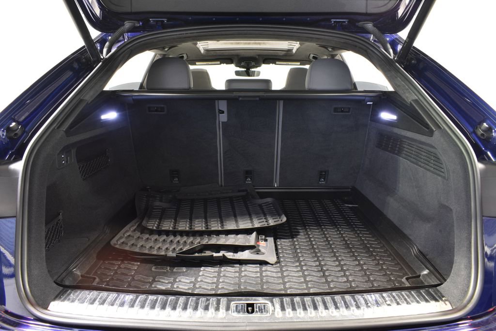 Used 2021 Audi SQ8 Prestige w/ Prestige Package image 28