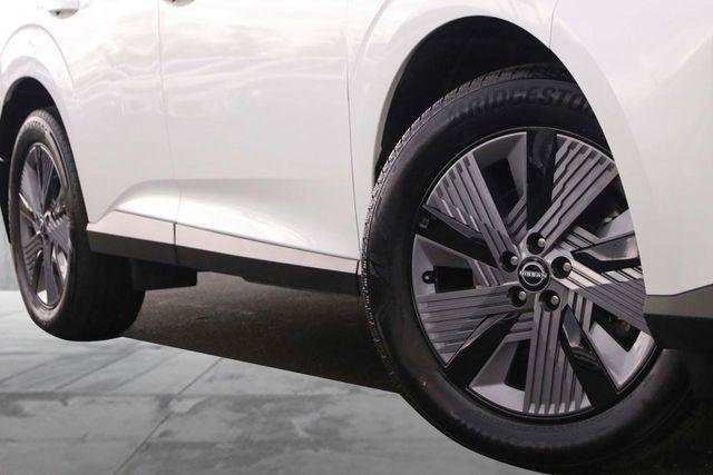 Used 2025 Nissan Murano SL AWD/4WD image 3