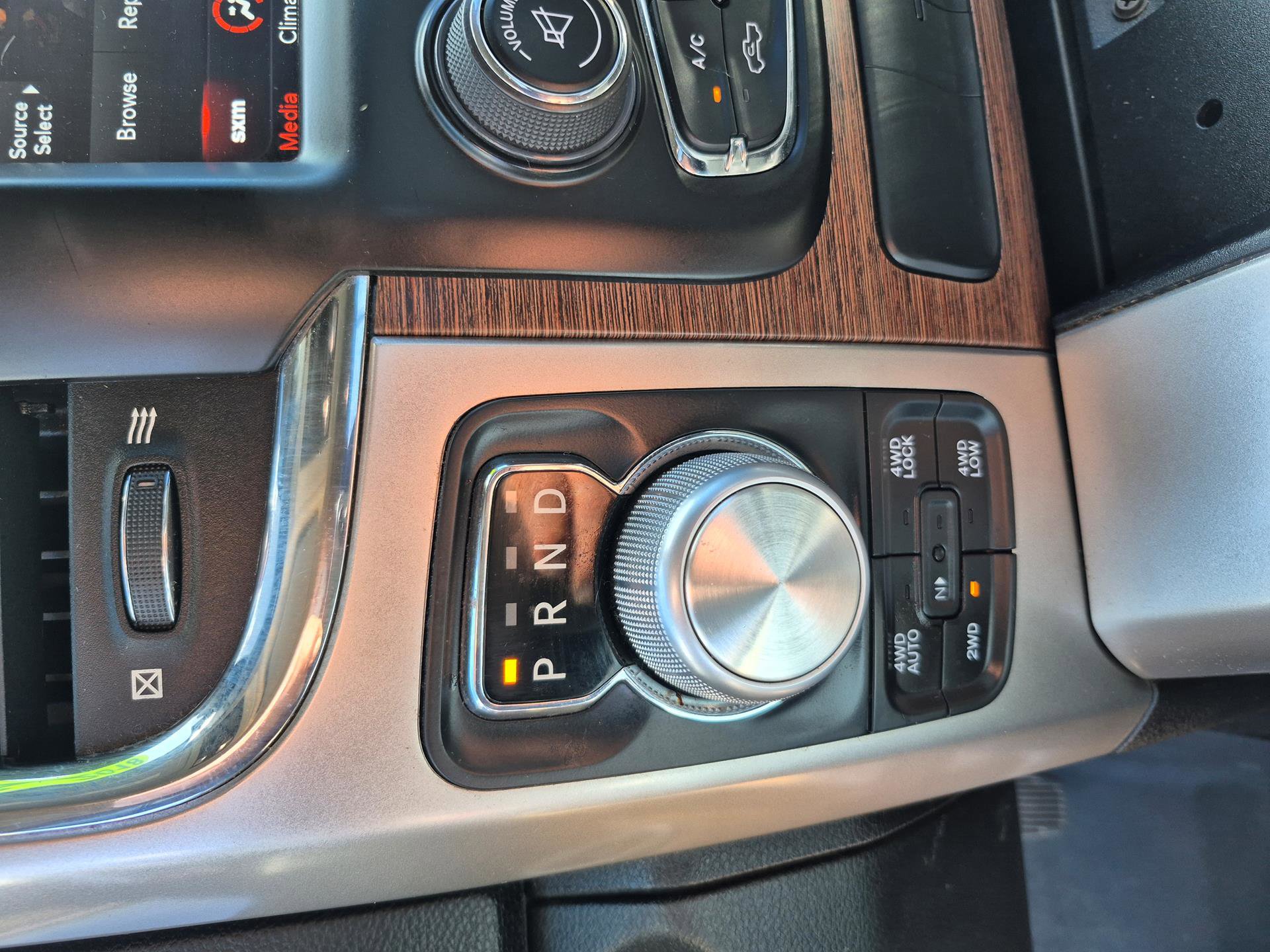 Used 2018 RAM 1500 Laramie w/ Convenience Group image 13