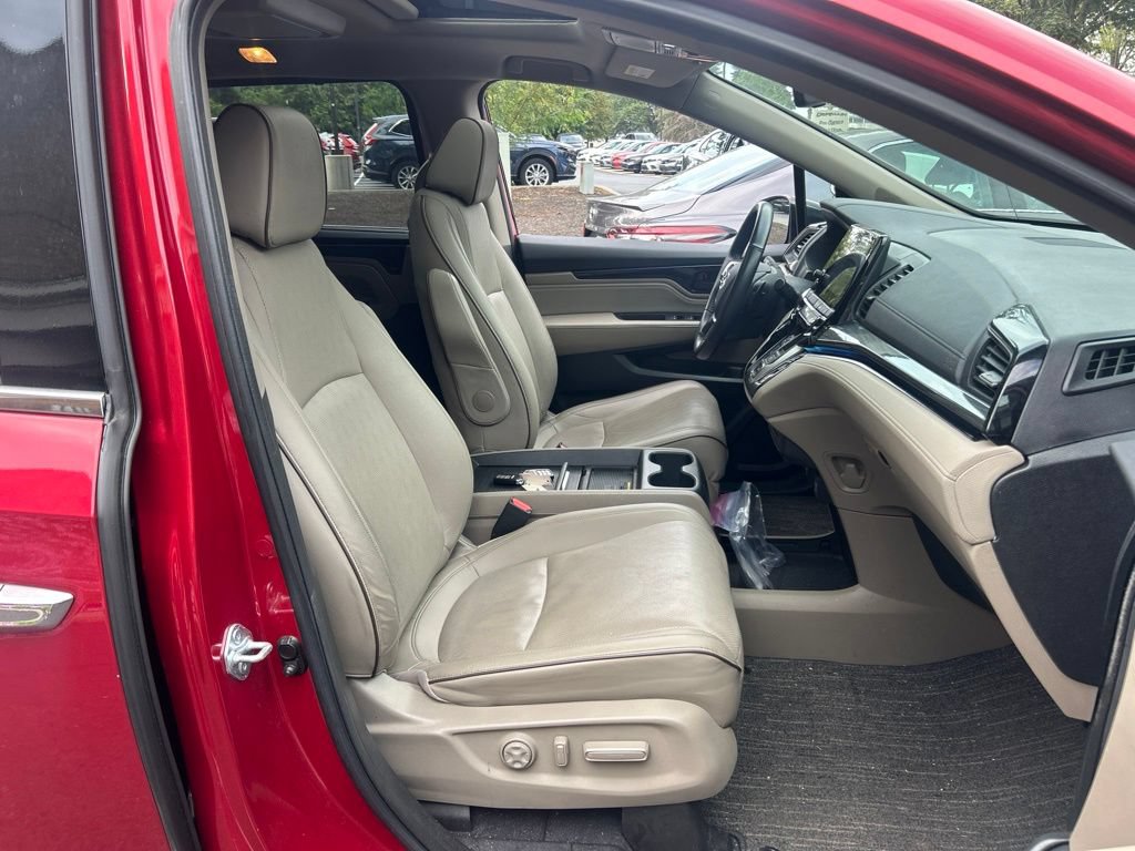 Used 2023 Honda Odyssey Elite image 9