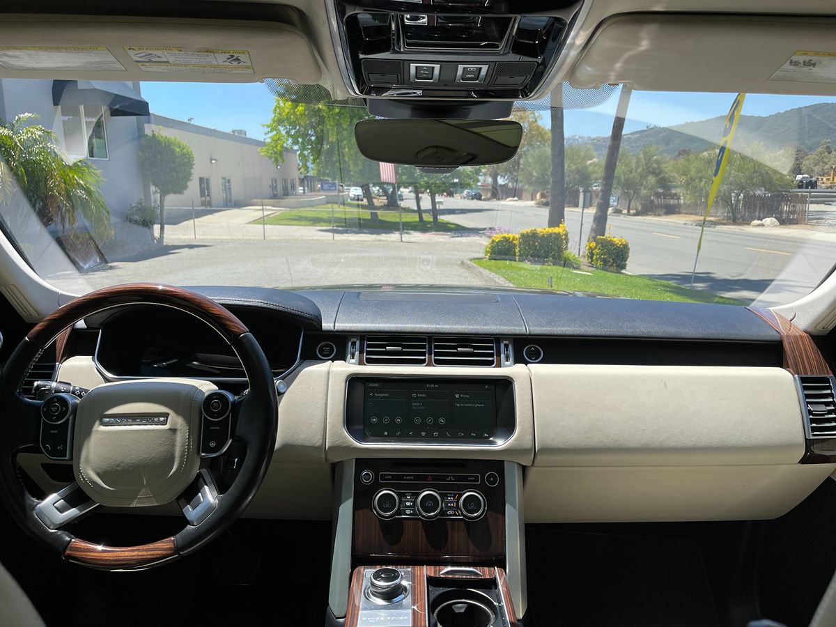 Used 2017 Land Rover Range Rover HSE AWD/4WD image 15