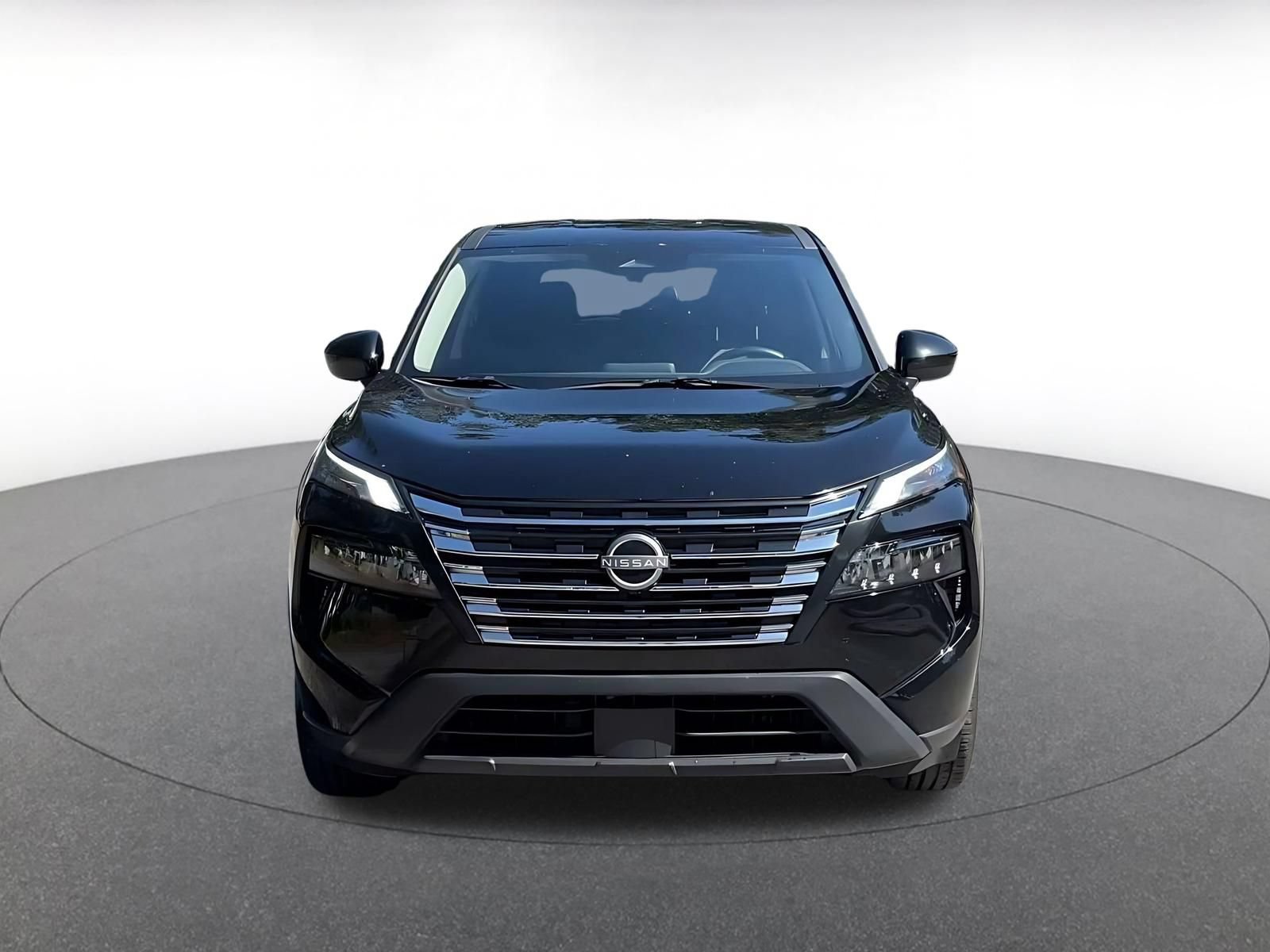 Used 2025 Nissan Rogue SV AWD/4WD image 4