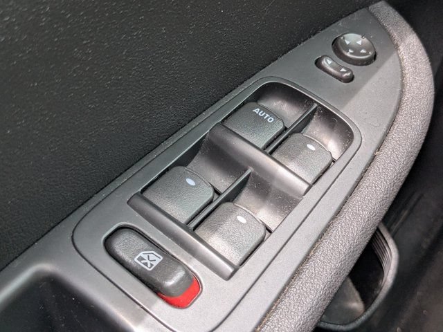 Used 2010 Chevrolet Malibu LT FWD image 19