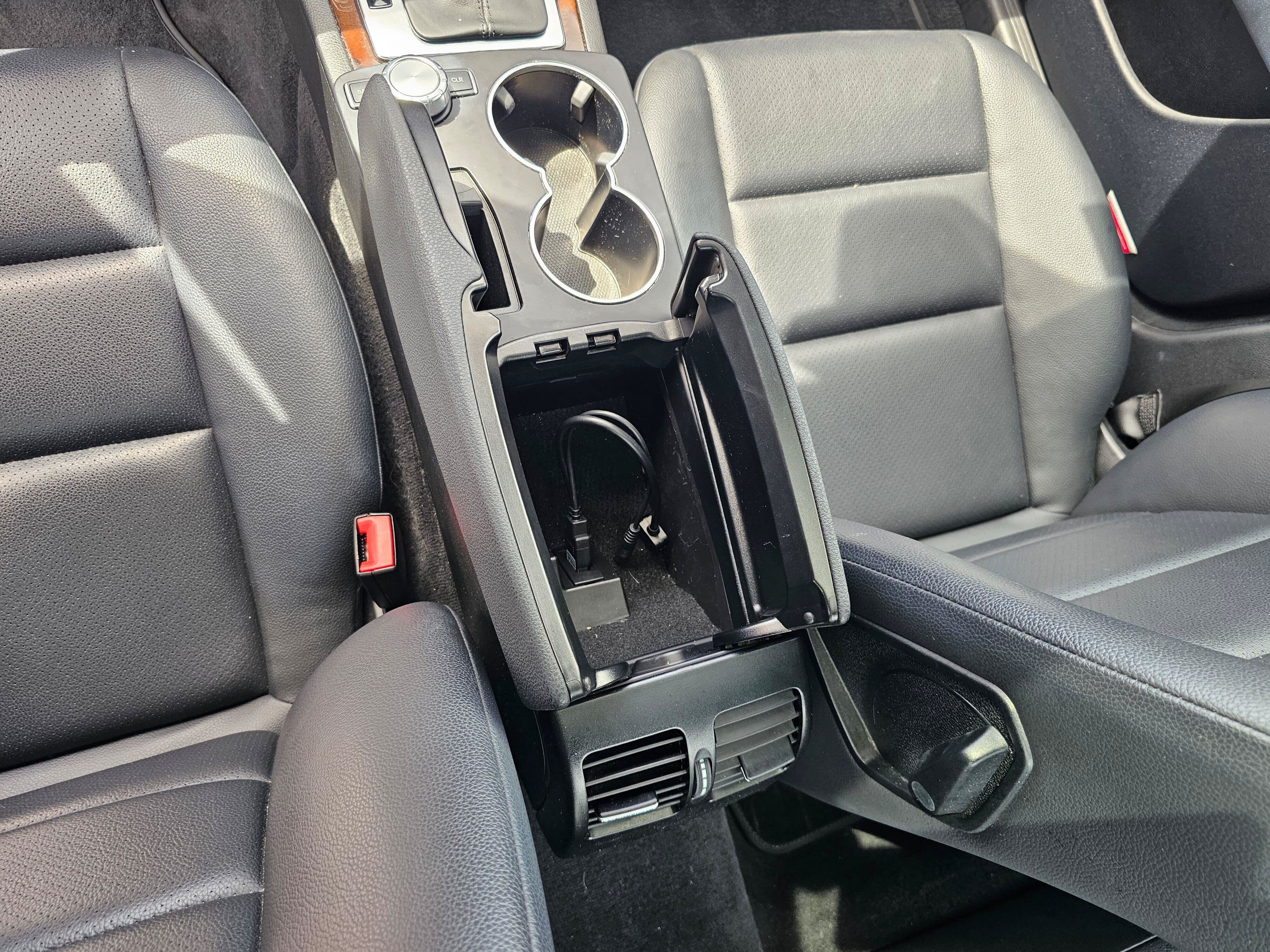 Used 2014 Mercedes-Benz C 300 4MATIC Sedan image 28
