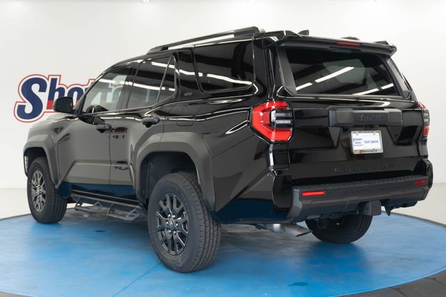 Used 2025 Toyota 4Runner SR5 AWD/4WD image 31