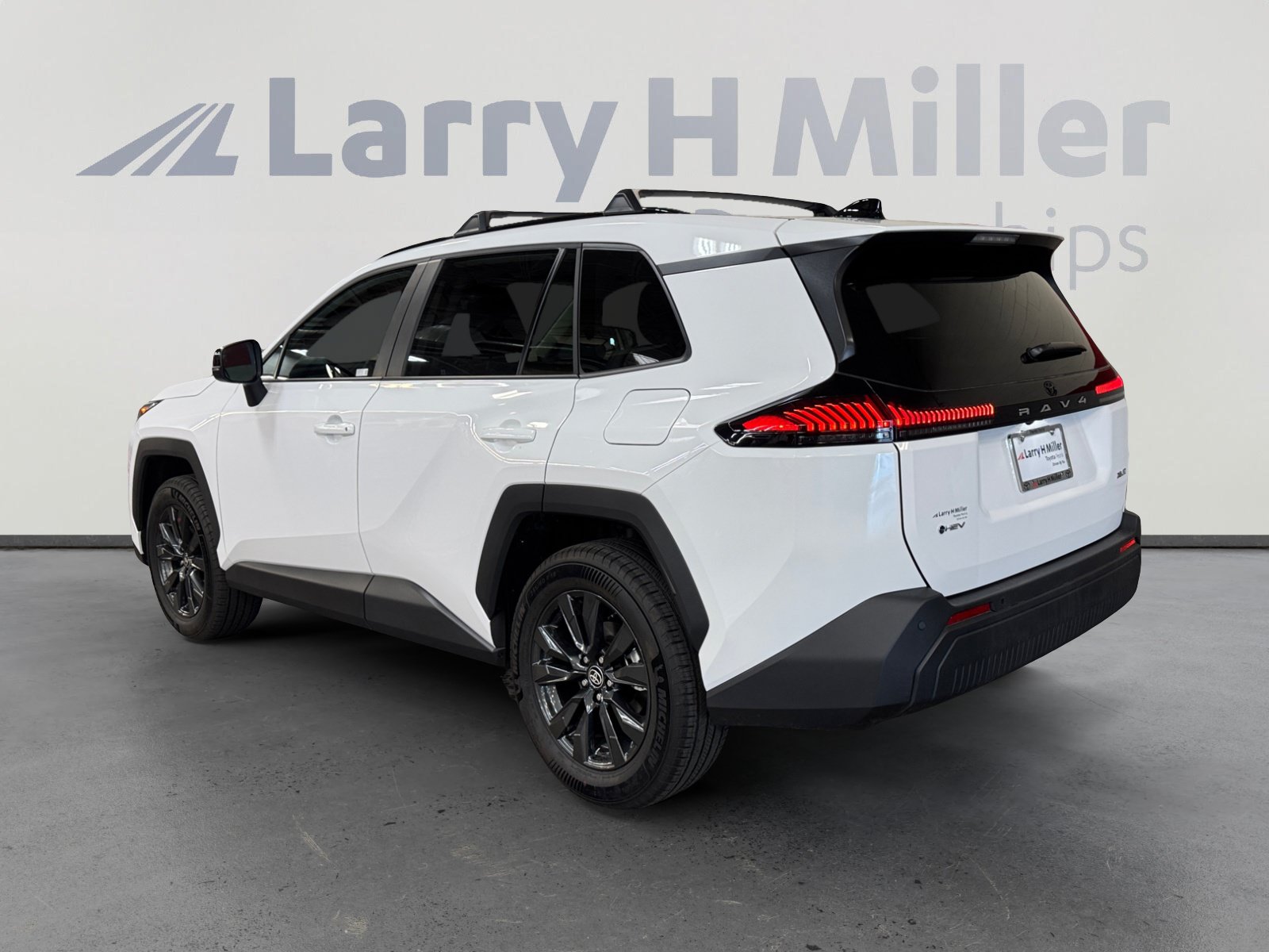 Used 2026 Toyota RAV4 XLE Premium w/ Weather Package FWD image 3