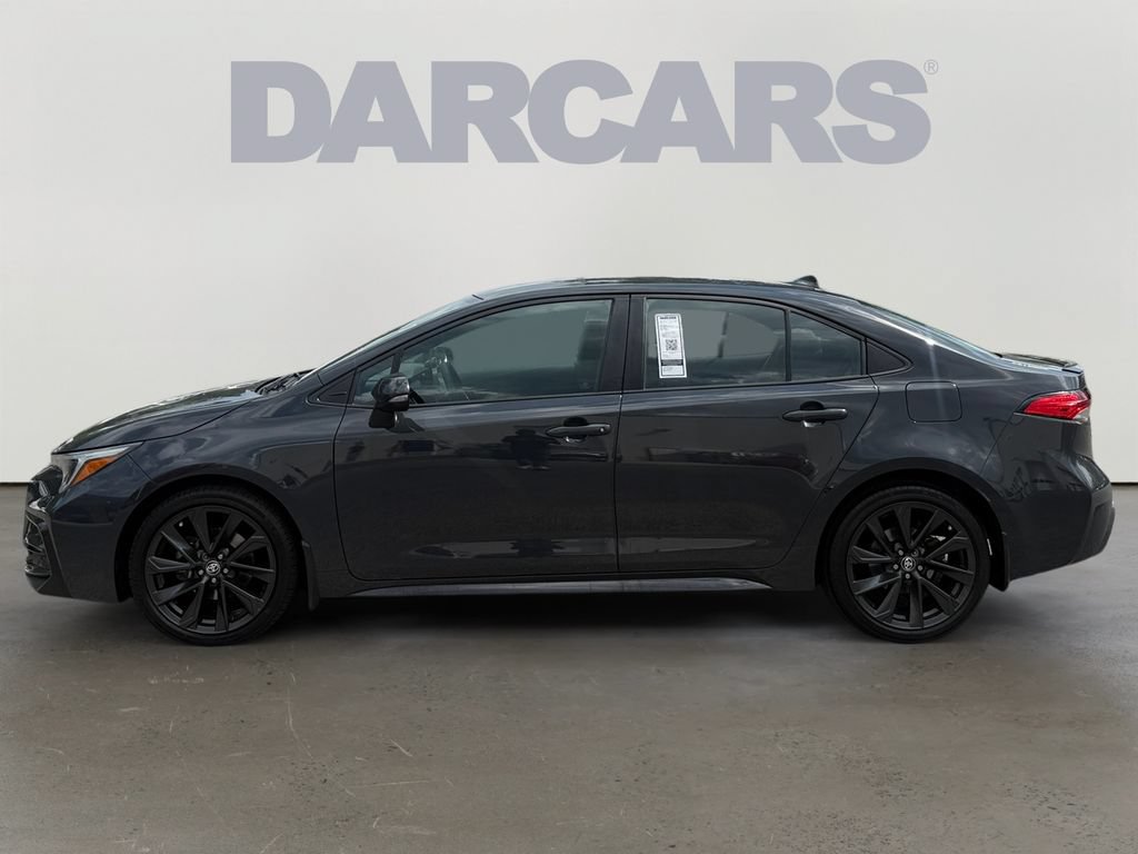 Used 2023 Toyota Corolla SE w/ Carpet Mat Package (TMS) FWD image 4