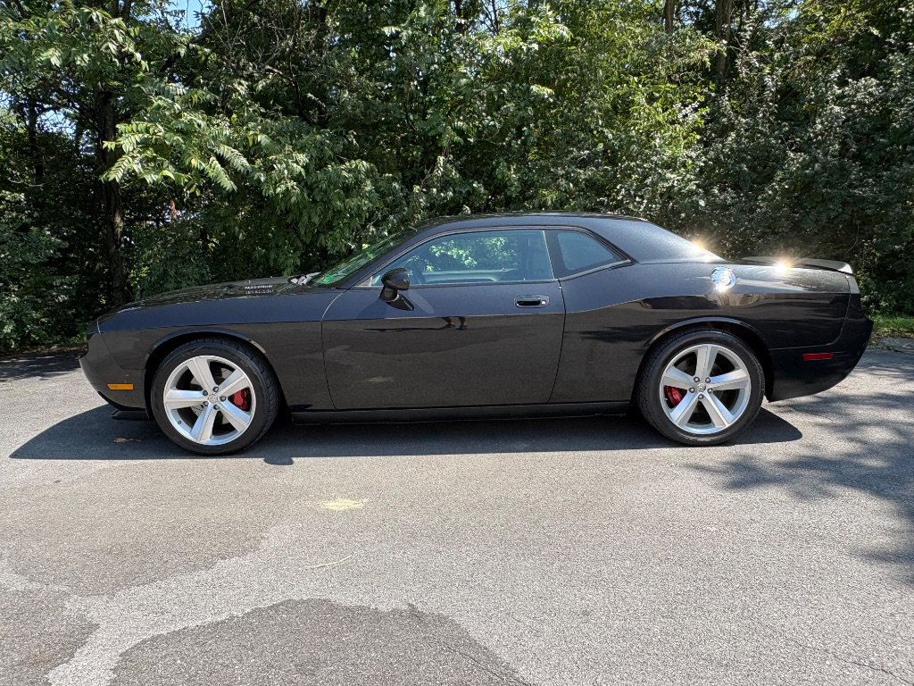 Used 2010 Dodge Challenger SRT8 RWD image 8