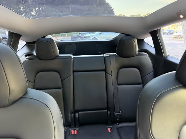 Used 2020 Tesla Model Y Long Range AWD/4WD image 35