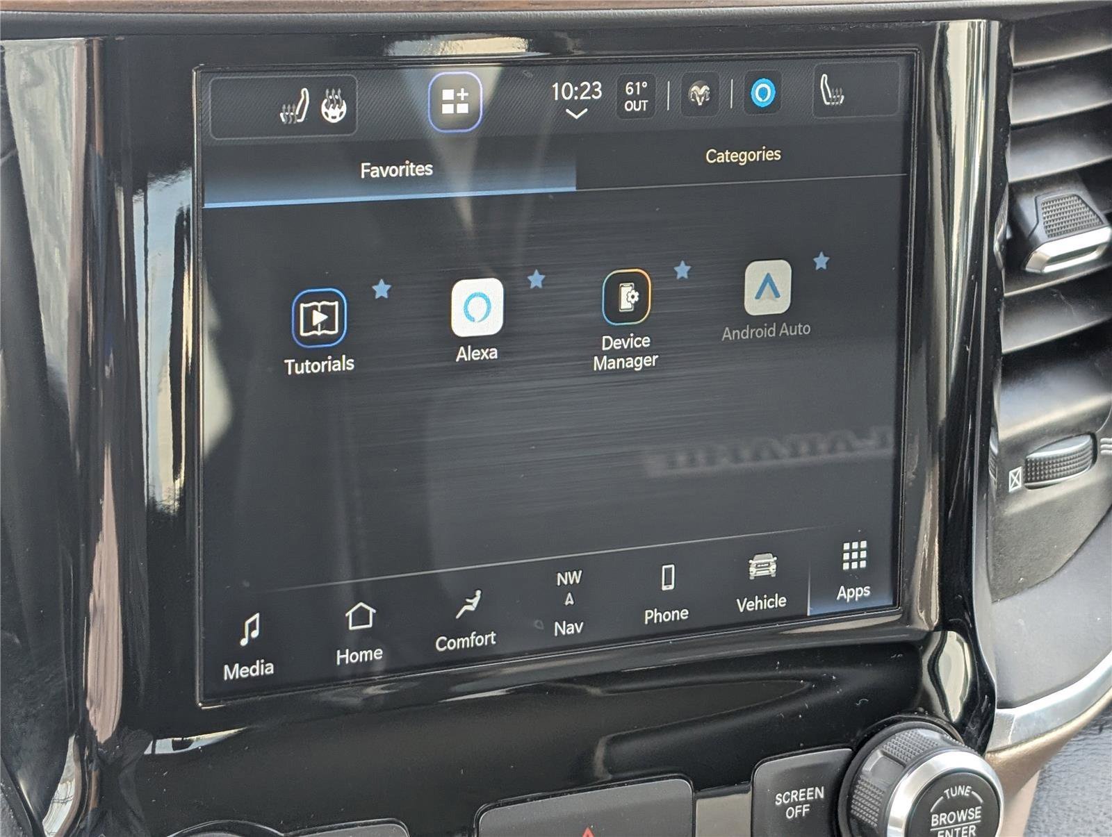 Used 2022 RAM 1500 Laramie AWD/4WD image 31