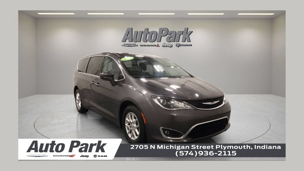 Certified 2017 Chrysler Pacifica Touring Plus w/ Tire & Wheel Group