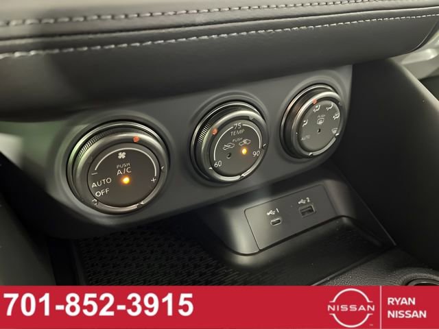 New 2025 Nissan Z Performance w/ Floor Mat Package image 22