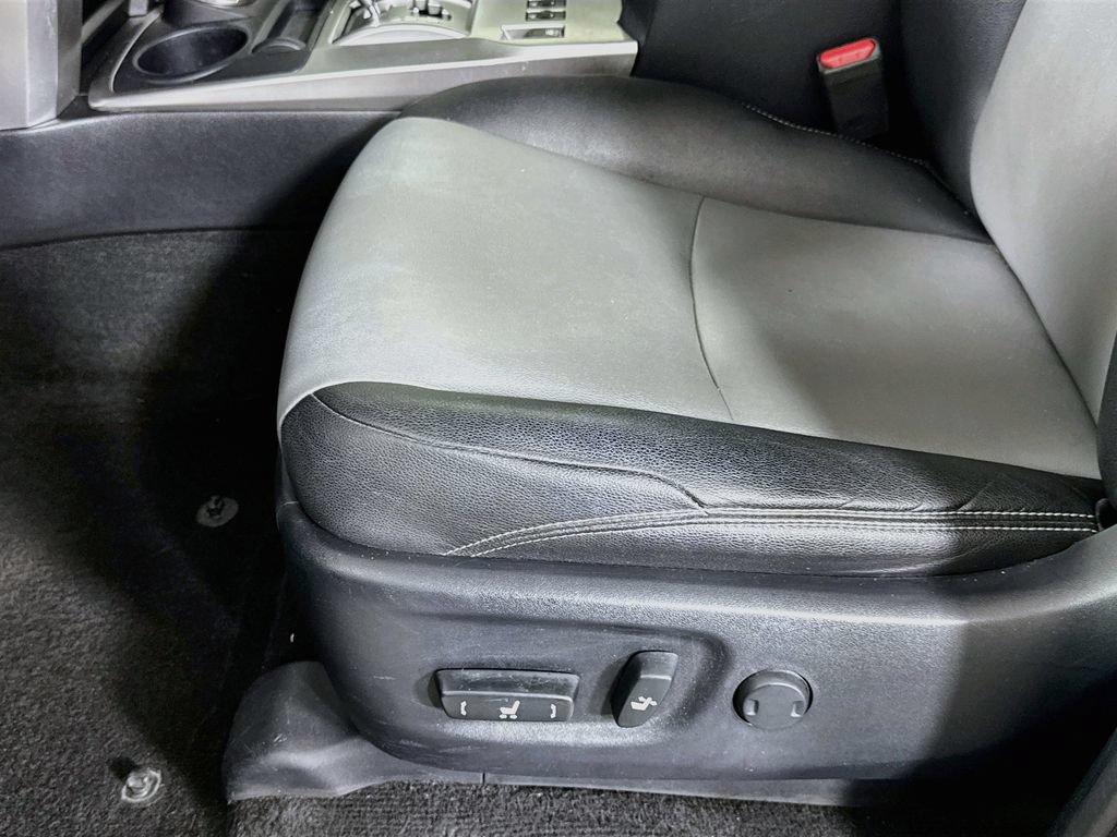 Used 2015 Toyota 4Runner SR5 Premium AWD/4WD image 16