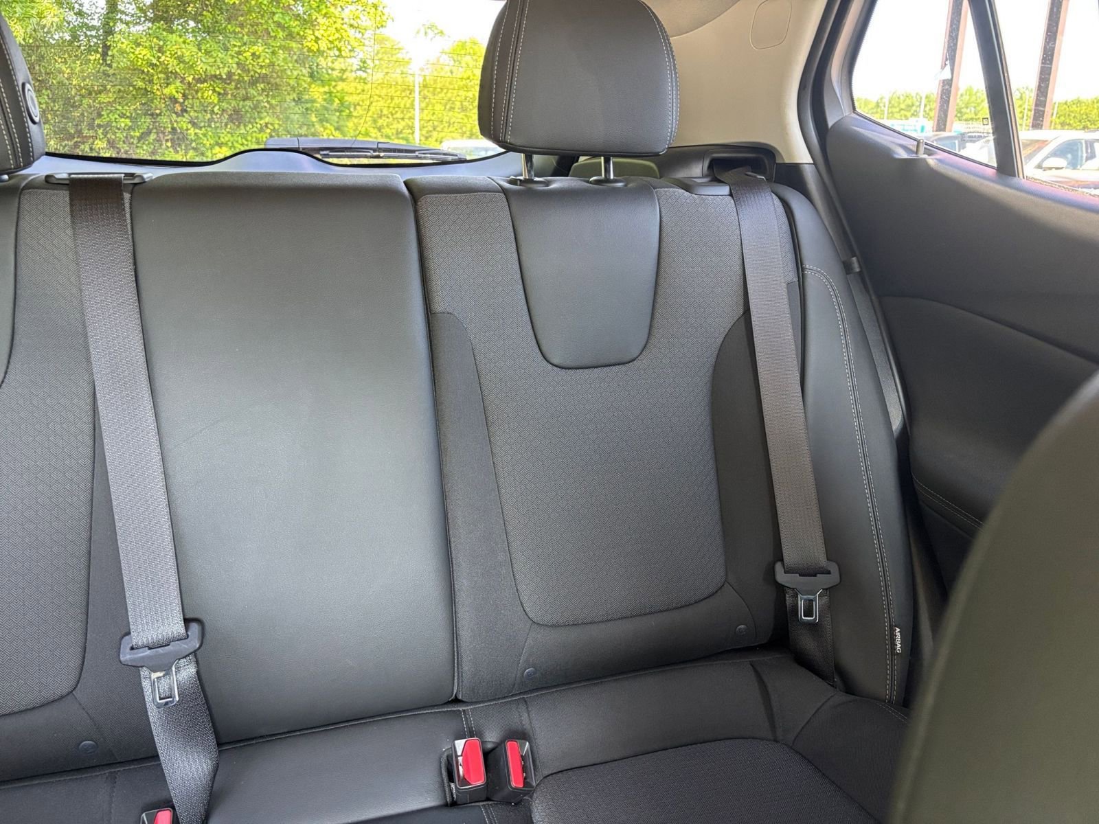 Used 2025 Buick Encore GX Preferred FWD image 36