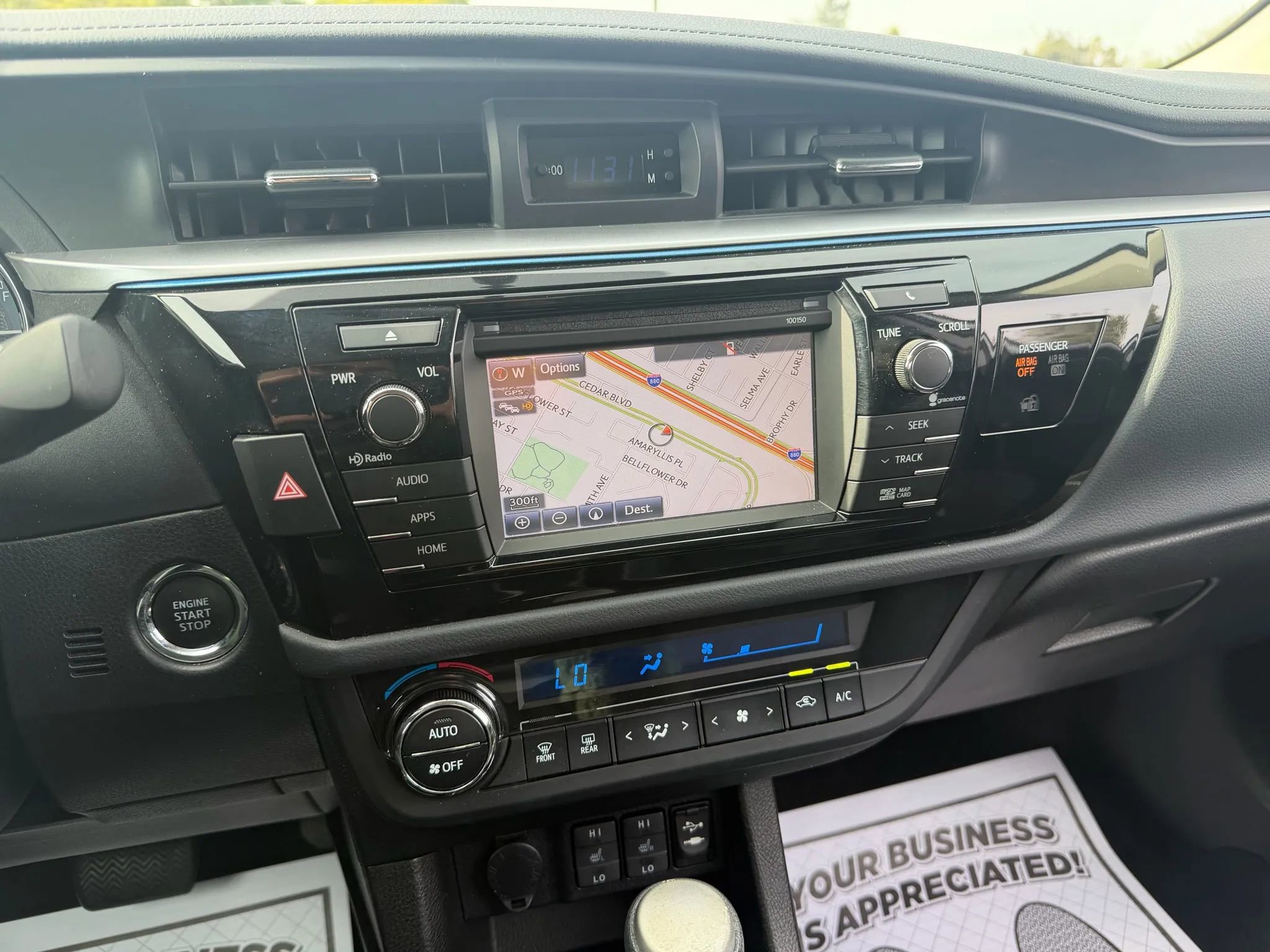 Used 2014 Toyota Corolla LE Premium image 9