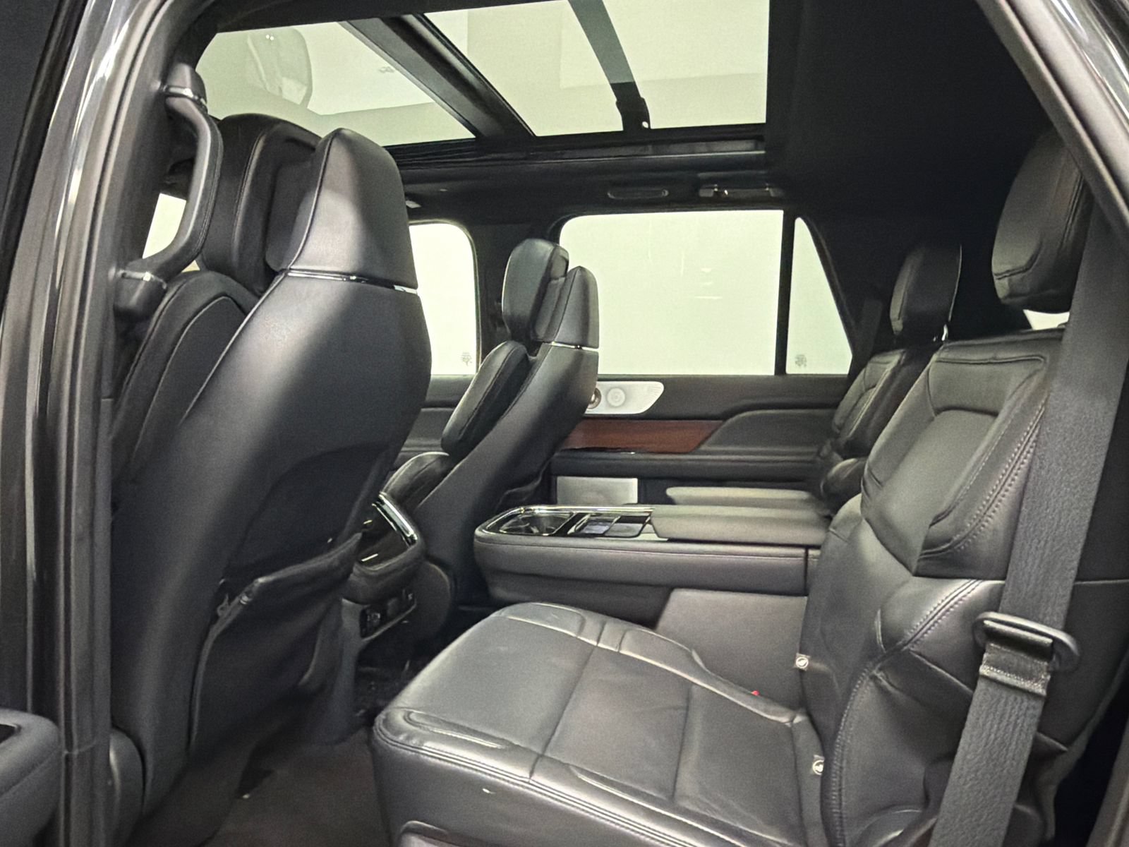 Used 2023 Lincoln Navigator Reserve AWD/4WD image 20