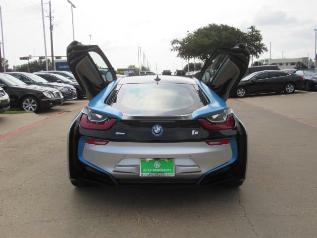Used 2014 BMW i8 AWD/4WD image 16