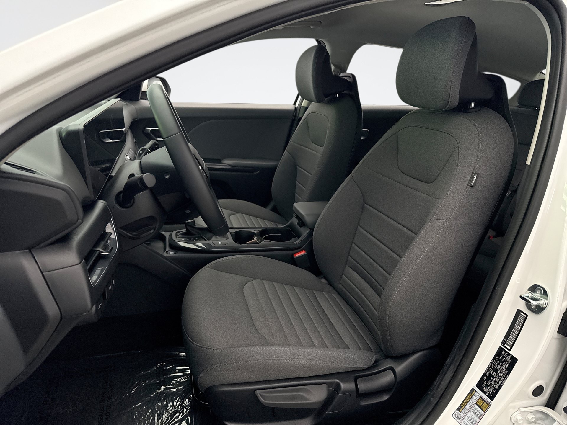 Used 2025 Kia K4 EX FWD image 11