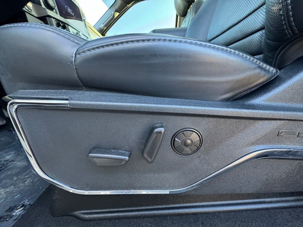 Used 2025 Ford F250 Platinum image 21