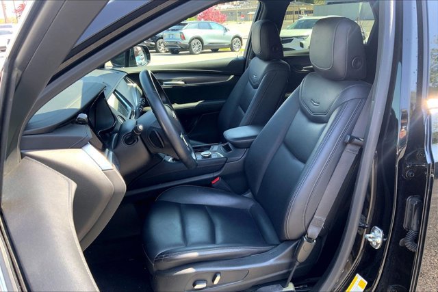 Used 2024 Cadillac XT5 Luxury w/ LPO, Floor Liner Package AWD/4WD image 24