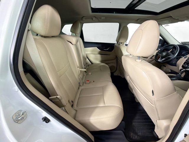 Used 2019 Nissan Rogue S image 27