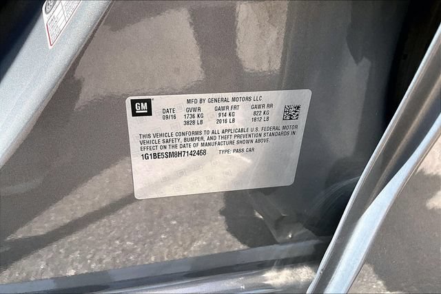 Used 2017 Chevrolet Cruze LT FWD image 18