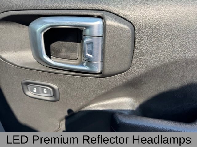 Certified 2023 Jeep Wrangler Unlimited AWD/4WD image 25