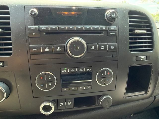 Used 2011 GMC Sierra 3500 SLE w/ SLE Preferred Package AWD/4WD image 6