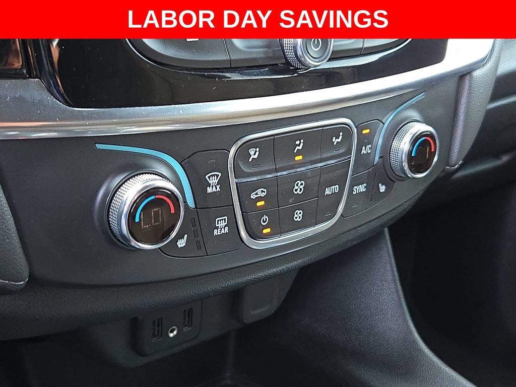 Used 2023 Chevrolet Traverse LT AWD/4WD image 18