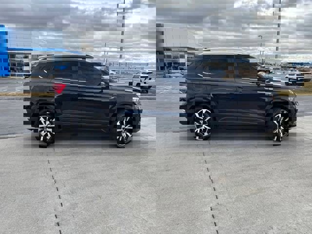 Used 2022 Volkswagen Taos SE image 2