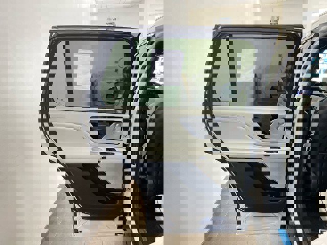 New 2025 Lincoln Aviator Black Label image 8