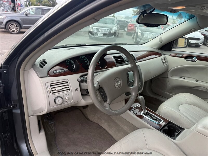 Used 2011 Buick Lucerne CXL FWD image 10